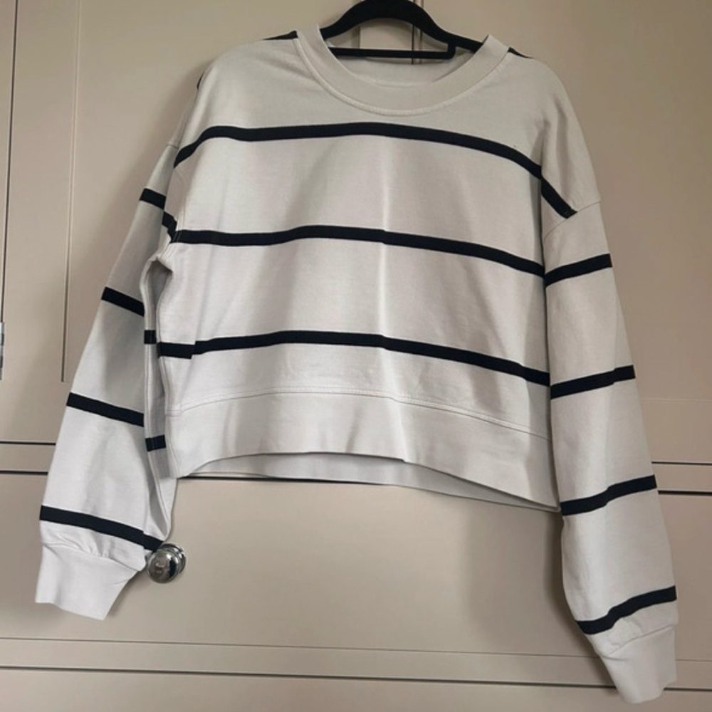 lululemon athletica Cream & Black Striped Crewneck - Picture 7 of 7
